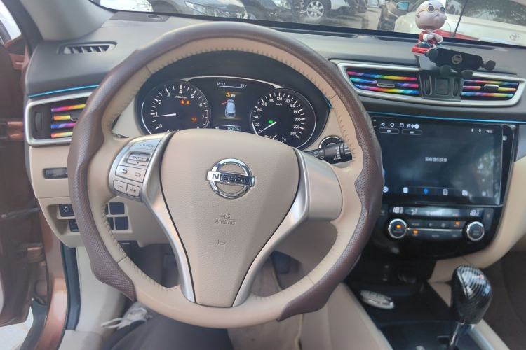 Used Nissan X-Trail 2014 2.0L CVT Comfort Edition 2WD Steering Wheel
