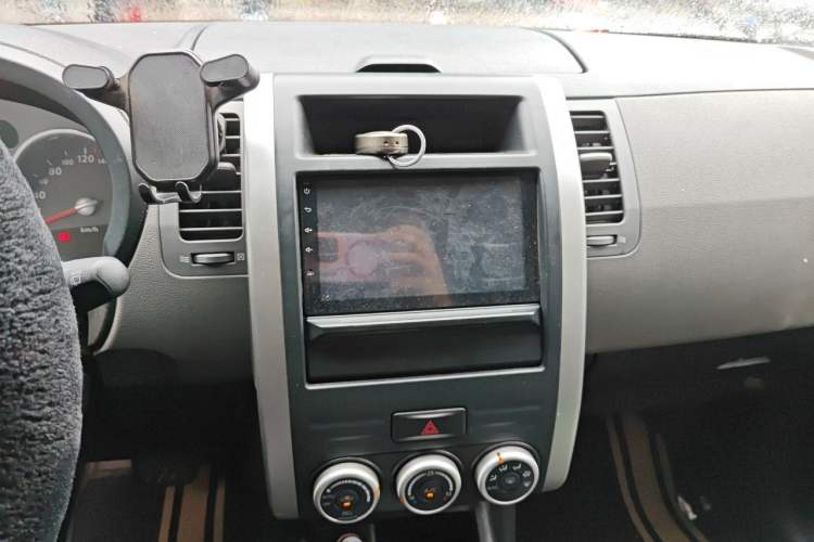 Used Nissan X-Trail 2008 2.5L XL CVT 4WD Audio And AC Panel