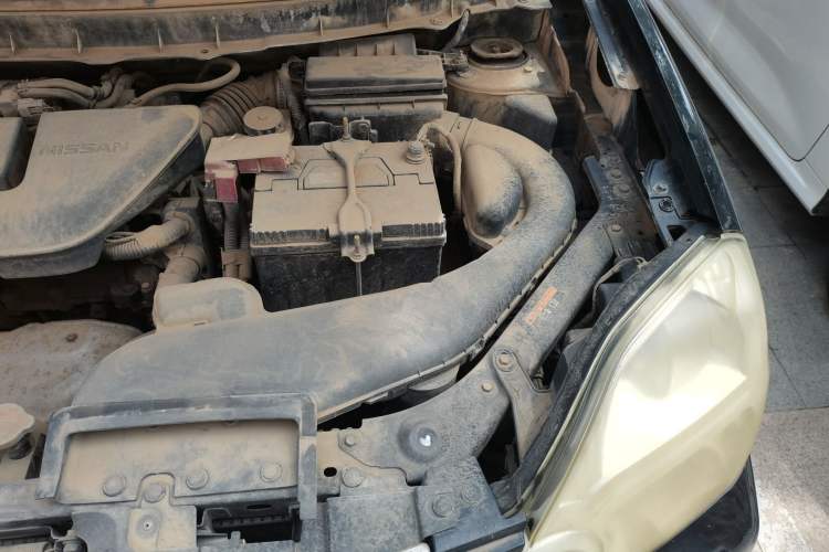 Used Nissan X-Trail 2008 2.5L XV CVT 4WD Engine Bay Left