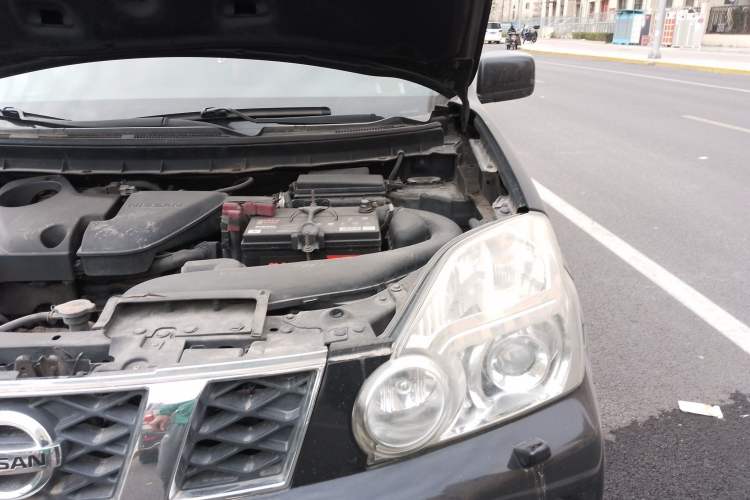 Used Nissan X-Trail 2008 2.5L XV CVT 4WD Engine Bay Left