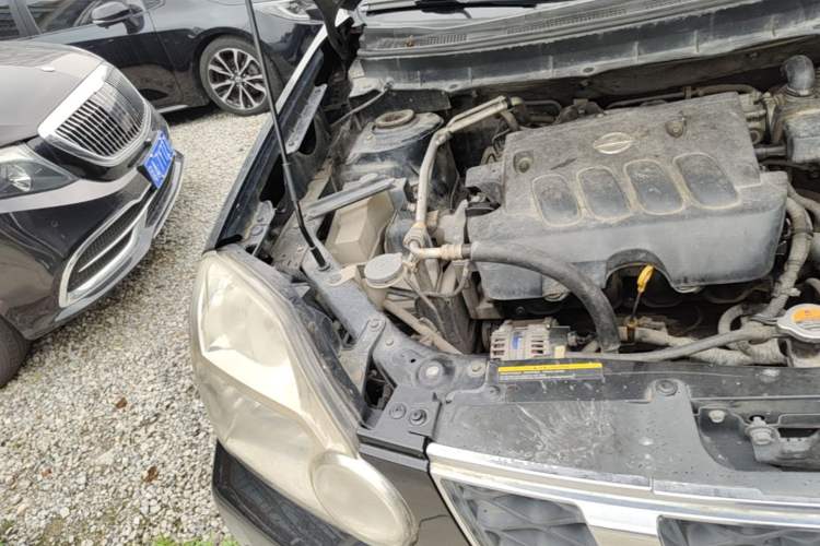 Used Nissan X-Trail 2008 2.0L XE CVT 4WD Engine Bay Right