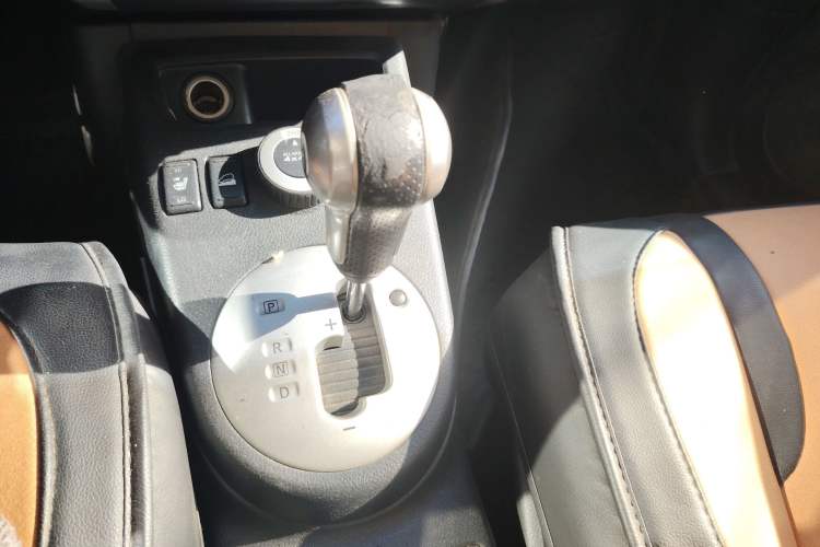 Used Nissan X-Trail 2008 2.5L XL CVT 4WD Gear Lever