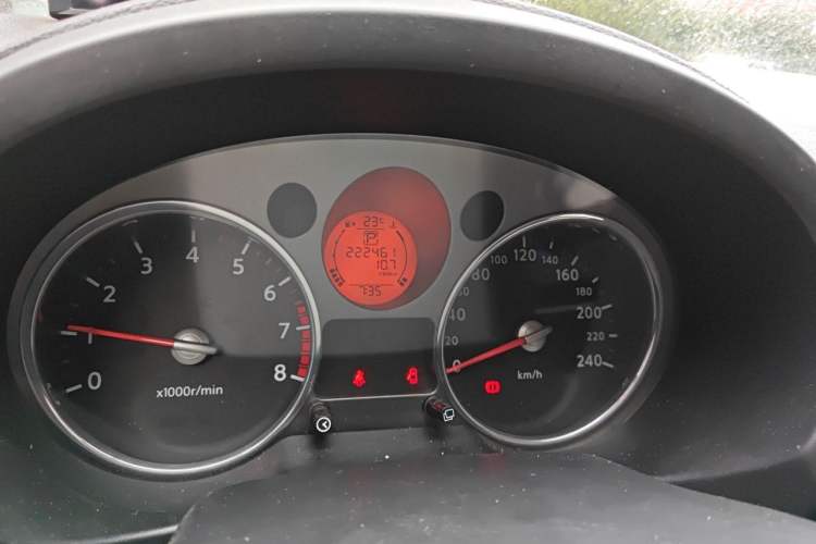 Used Nissan X-Trail 2008 2.5L XL CVT 4WD Odometer Close Up