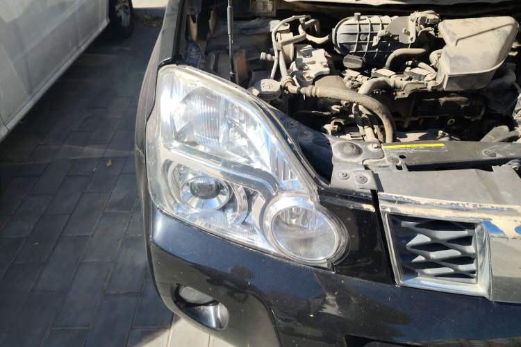 Used Nissan X-Trail 2008 2.5L XL CVT 4WD Right Front Headlight