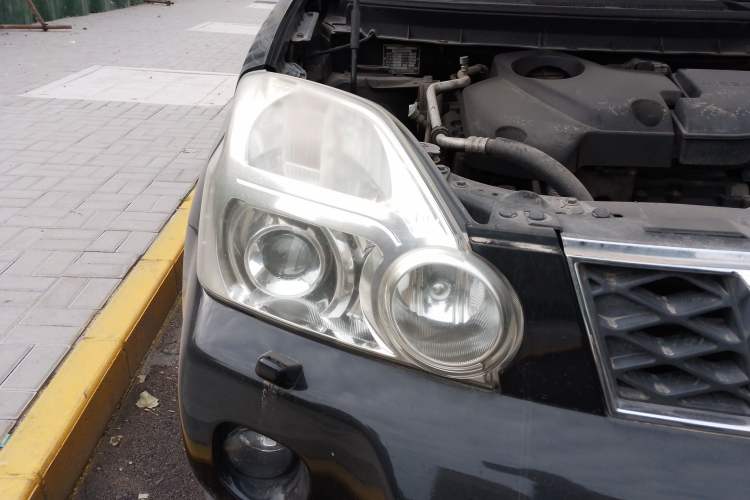 Used Nissan X-Trail 2008 2.5L XV CVT 4WD Right Front Headlight