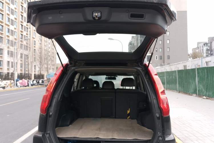 Used Nissan X-Trail 2008 2.5L XV CVT 4WD Trunk