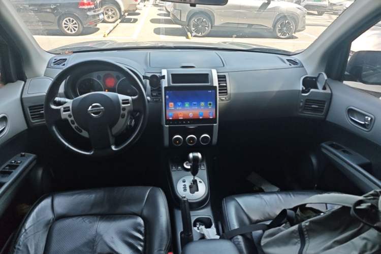 Used Nissan X-Trail 2008 2.5L XV CVT 4WD Center Console