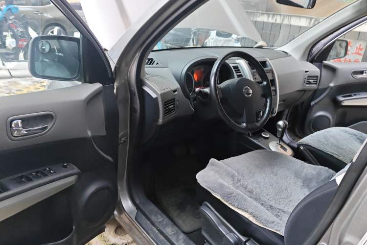 Used Nissan X-Trail 2008 2.0L XE CVT 4WD Driver Seat
