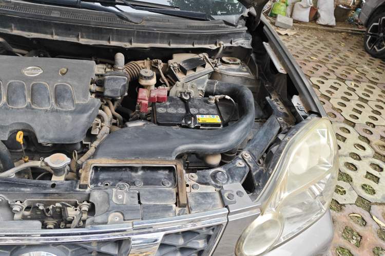 Used Nissan X-Trail 2008 2.0L XE CVT 4WD Engine Bay Left