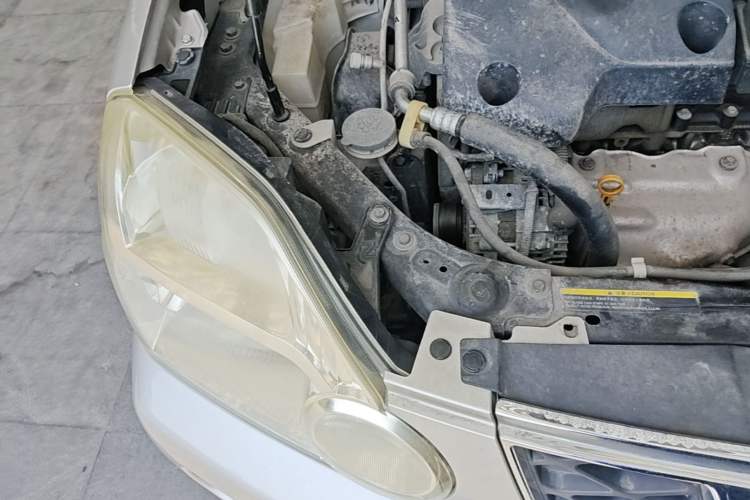 Used Nissan X-Trail 2008 2.5L XL CVT 4WD Engine Bay Right