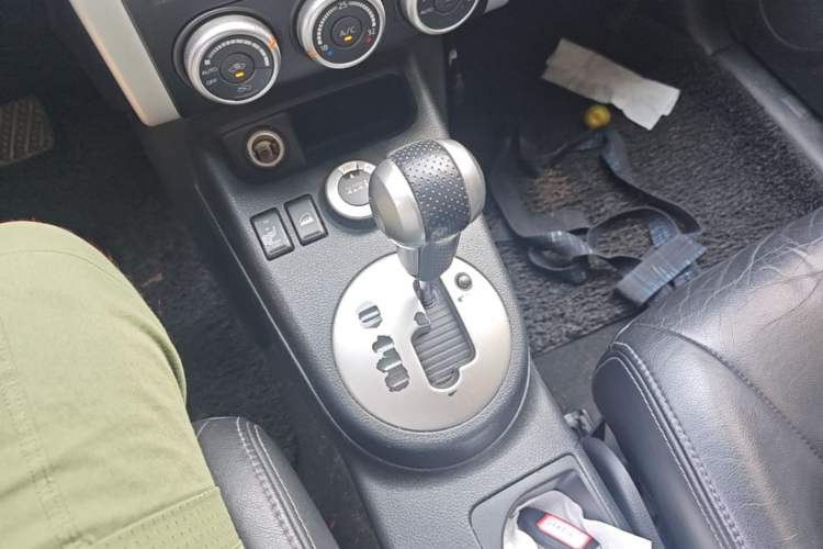 Used Nissan X-Trail 2008 2.5L XV CVT 4WD Gear Lever