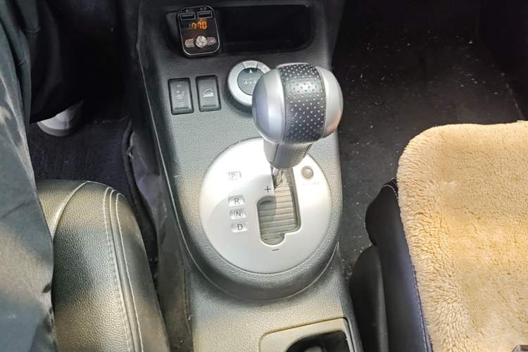 Used Nissan X-Trail 2008 2.5L XL CVT 4WD Gear Lever