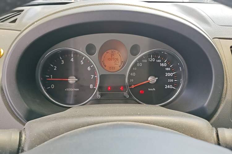 Used Nissan X-Trail 2008 2.5L XL CVT 4WD Odometer Close Up