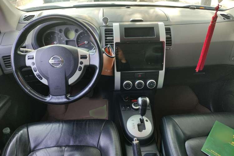 Used Nissan X-Trail 2008 2.5L XL CVT 4WD Center Console