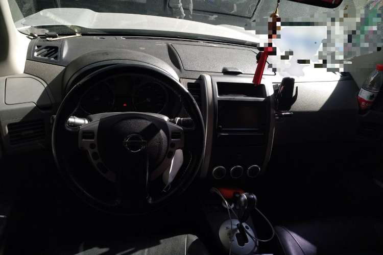 Used Nissan X-Trail 2008 2.5L XL CVT 4WD Center Console