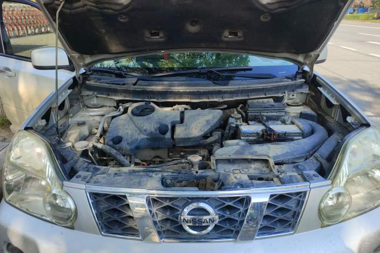 Used Nissan X-Trail 2008 2.5L XL CVT 4WD Engine Bay