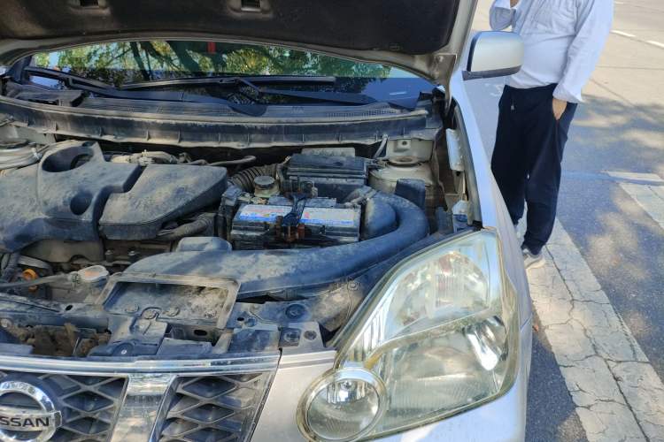 Used Nissan X-Trail 2008 2.5L XL CVT 4WD Engine Bay Left