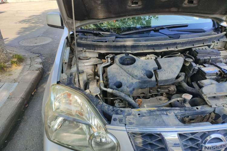 Used Nissan X-Trail 2008 2.5L XL CVT 4WD Engine Bay Right