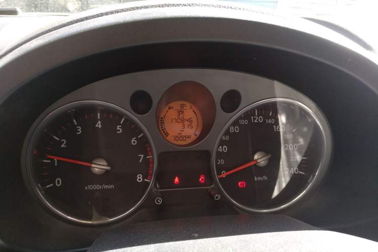 Used Nissan X-Trail 2008 2.5L XL CVT 4WD Odometer Close Up