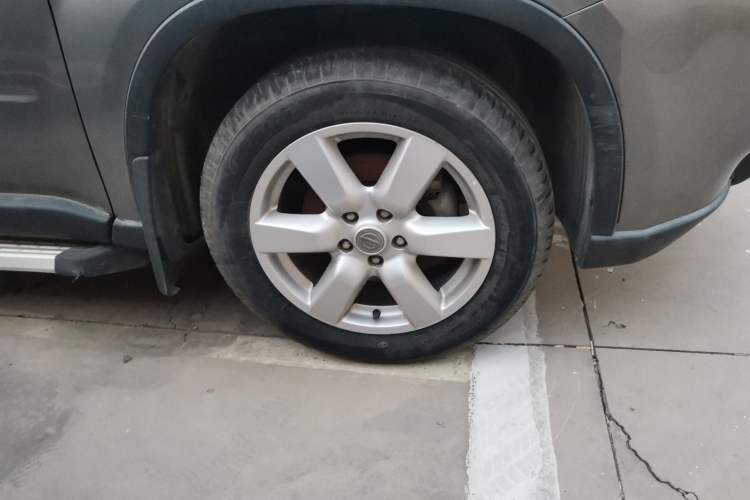 Used Nissan X-Trail 2008 2.5L XV CVT 4WD Right Front Wheel Hub