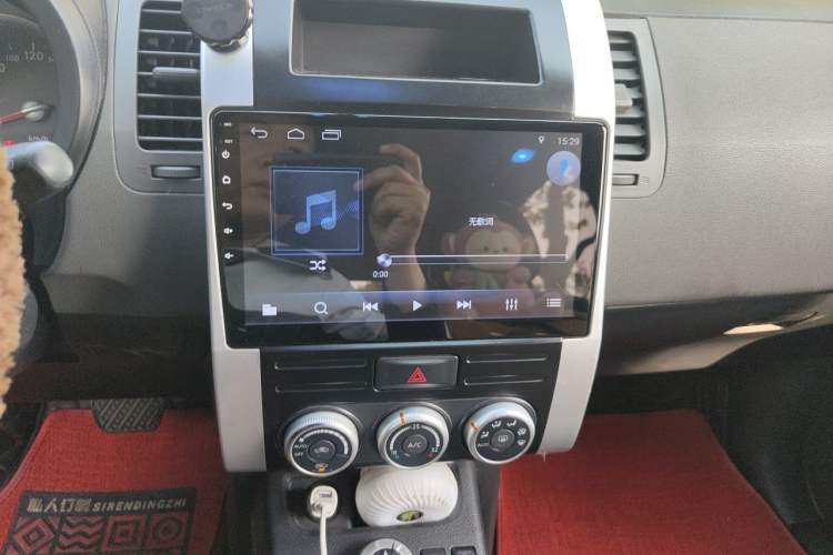 Used Nissan X-Trail 2010 2.5L CVT Luxury Edition 4WD Audio And AC Panel