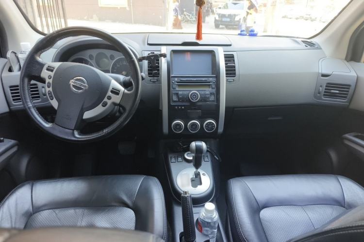 Used Nissan X-Trail 2010 2.5L CVT Flagship Edition 4WD Center Console