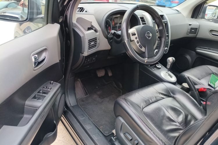 Used Nissan X-Trail 2010 2.5L CVT Luxury Edition 4WD Driver Seat