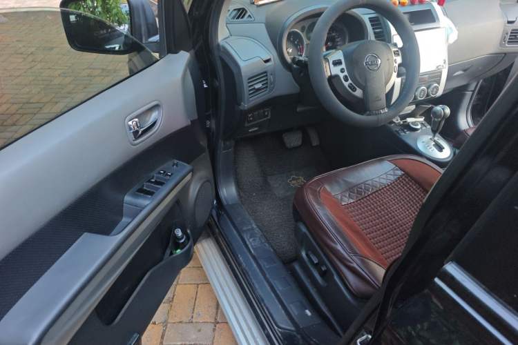 Used Nissan X-Trail 2010 2.5L CVT Luxury Edition 4WD Driver Seat