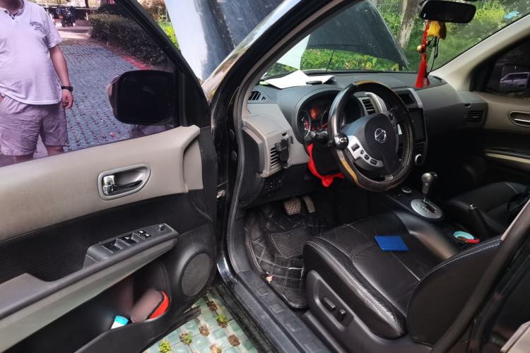 Used Nissan X-Trail 2010 2.5L CVT Luxury Edition 4WD Driver Seat