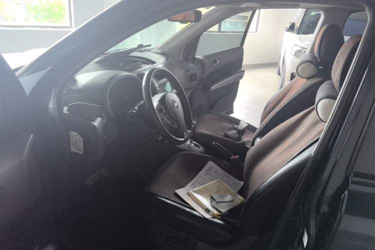 Used Nissan X-Trail 2010 2.5L CVT Luxury Edition 4WD Driver Seat