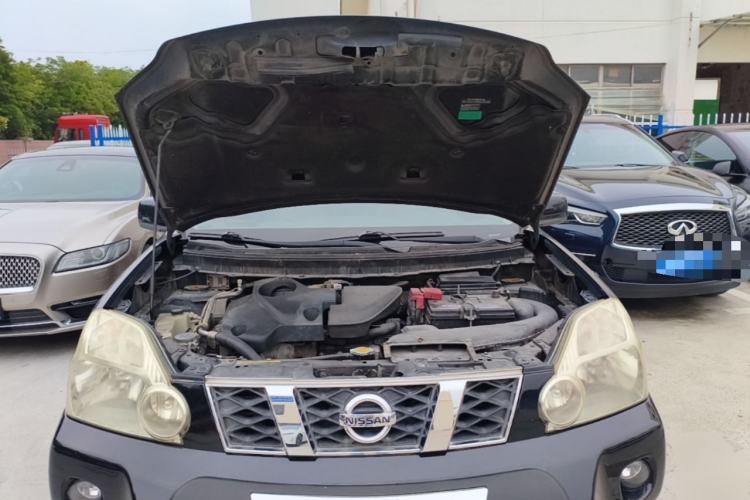 Used Nissan X-Trail 2010 2.5L CVT Luxury Edition 4WD Engine Bay