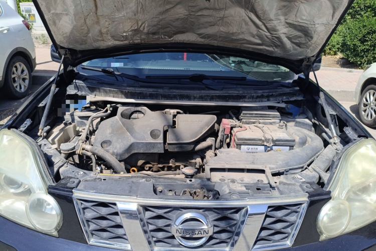 Used Nissan X-Trail 2010 2.5L CVT Luxury Edition 4WD Engine Bay