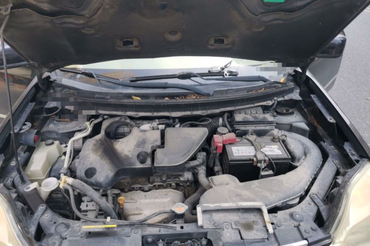 Used Nissan X-Trail 2010 2.5L CVT Luxury Edition 4WD Engine Bay