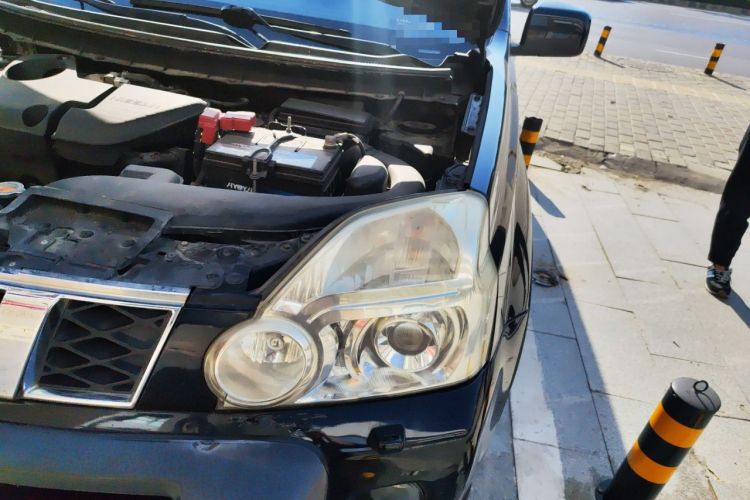 Used Nissan X-Trail 2010 2.5L CVT Flagship Edition 4WD Engine Bay Left