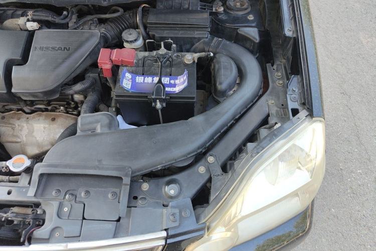Used Nissan X-Trail 2010 2.5L CVT Luxury Edition 4WD Engine Bay Left