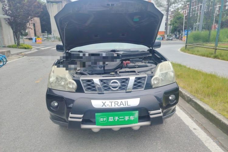Used Nissan X-Trail 2010 2.5L CVT Luxury Edition 4WD Engine Bay