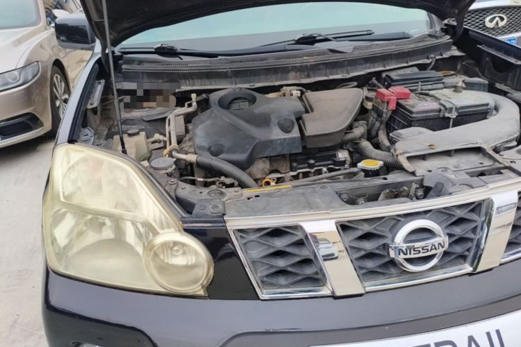 Used Nissan X-Trail 2010 2.5L CVT Luxury Edition 4WD Engine Bay Right