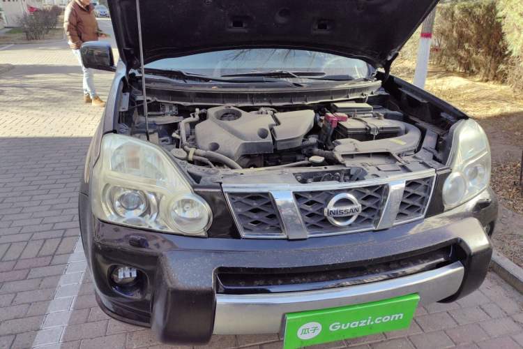 Used Nissan X-Trail 2010 2.5L CVT Ultimate Edition 4WD Engine Bay Right