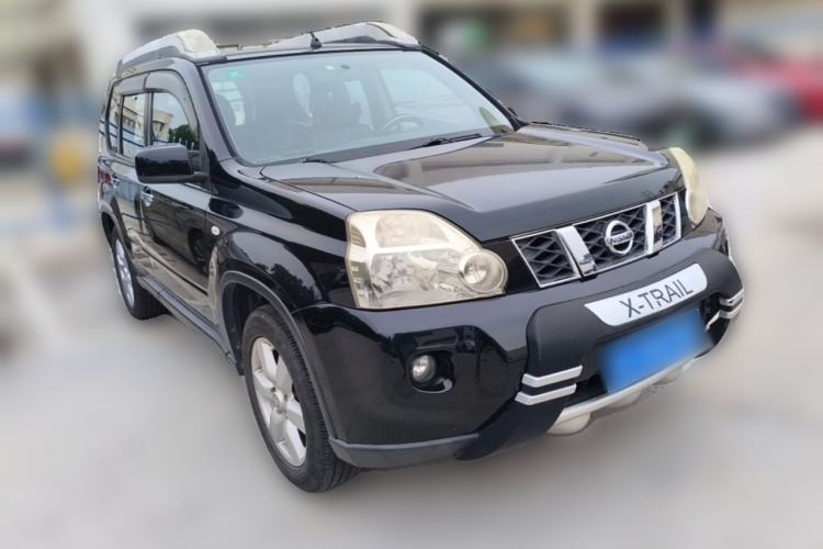 Used Nissan X-Trail 2010 2.5L CVT Luxury Edition 4WD Front Right 45 Deg