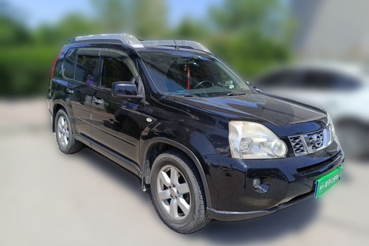 Used Nissan X-Trail 2010 2.5L CVT Luxury Edition 4WD Front Right 45 Deg