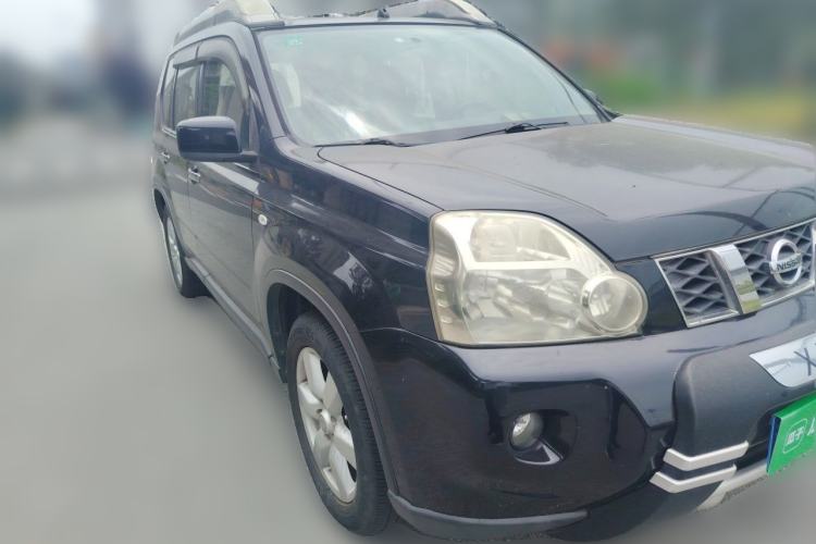 Used Nissan X-Trail 2010 2.5L CVT Luxury Edition 4WD Front Right 45 Deg