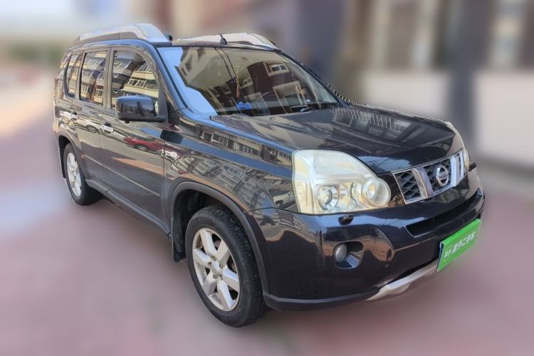 Used Nissan X-Trail 2010 2.5L CVT Flagship Edition 4WD Front Right 45 Deg