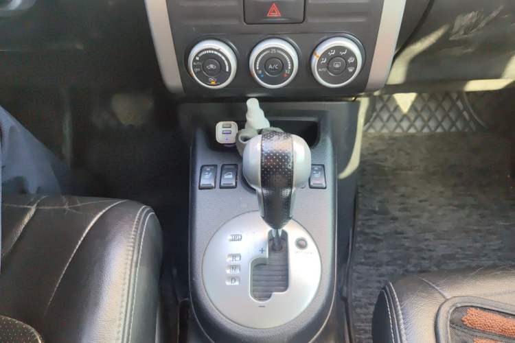 Used Nissan X-Trail 2010 2.5L CVT Flagship Edition 4WD Gear Lever