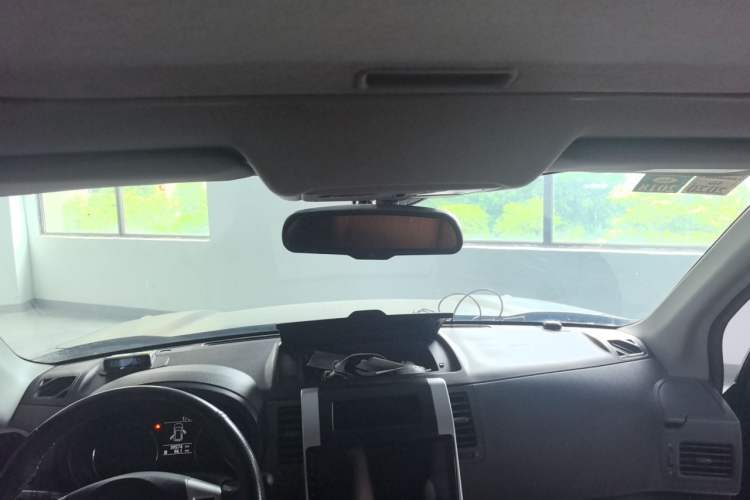 Used Nissan X-Trail 2010 2.5L CVT Luxury Edition 4WD Headliner