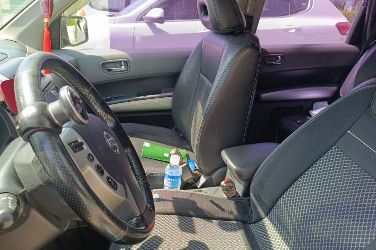 Used Nissan X-Trail 2010 2.5L CVT Luxury Edition 4WD Left Front Seat