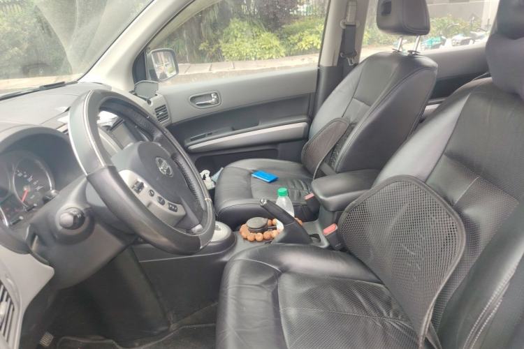 Used Nissan X-Trail 2010 2.5L CVT Luxury Edition 4WD Left Front Seat