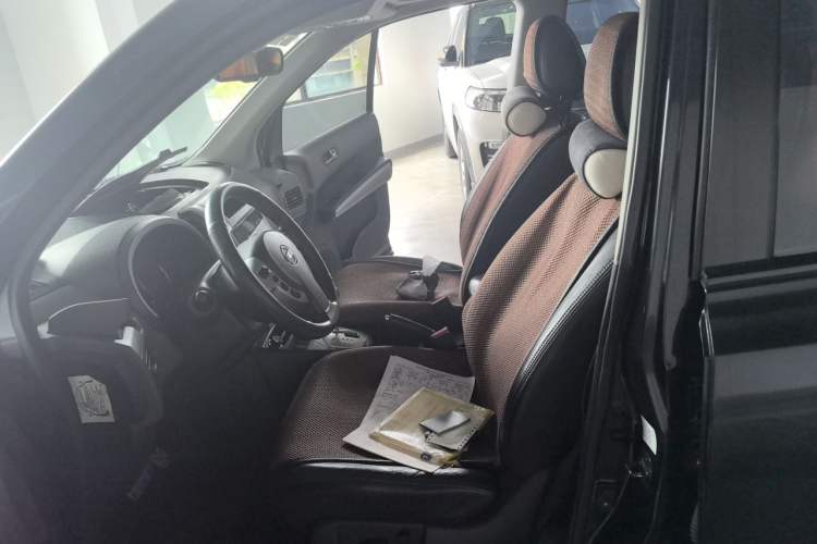 Used Nissan X-Trail 2010 2.5L CVT Luxury Edition 4WD Left Front Seat
