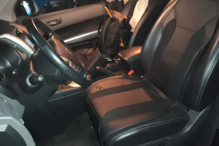 Used Nissan X-Trail 2010 2.5L CVT Luxury Edition 4WD Left Front Seat