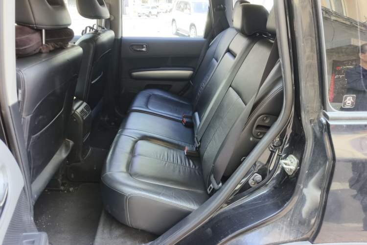 Used Nissan X-Trail 2010 2.5L CVT Flagship Edition 4WD Left Rear Seat