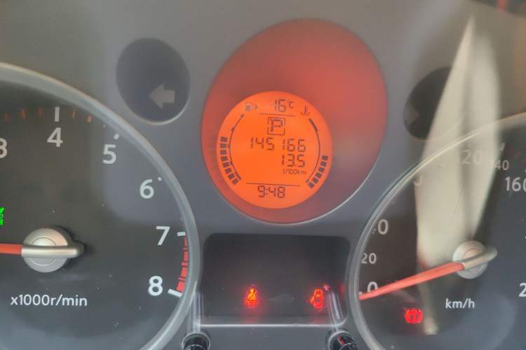 Used Nissan X-Trail 2010 2.5L CVT Flagship Edition 4WD Odometer Close Up